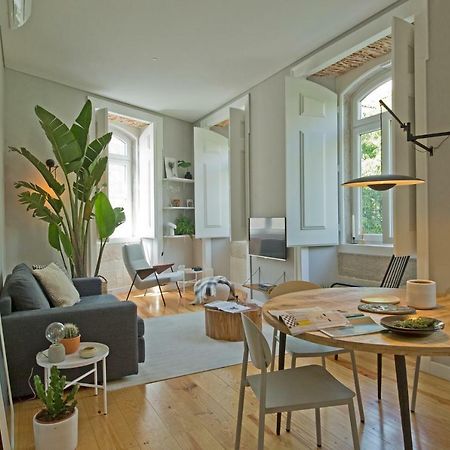 Update Urban Chic Flat In 19Th Century Building 2 Bedrooms & 2 Bathrooms & Ac Central Alfama District Лісабон Екстер'єр фото