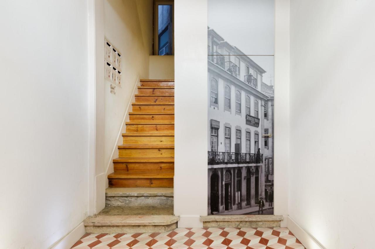 Update Urban Chic Flat In 19Th Century Building 2 Bedrooms & 2 Bathrooms & Ac Central Alfama District Лісабон Екстер'єр фото