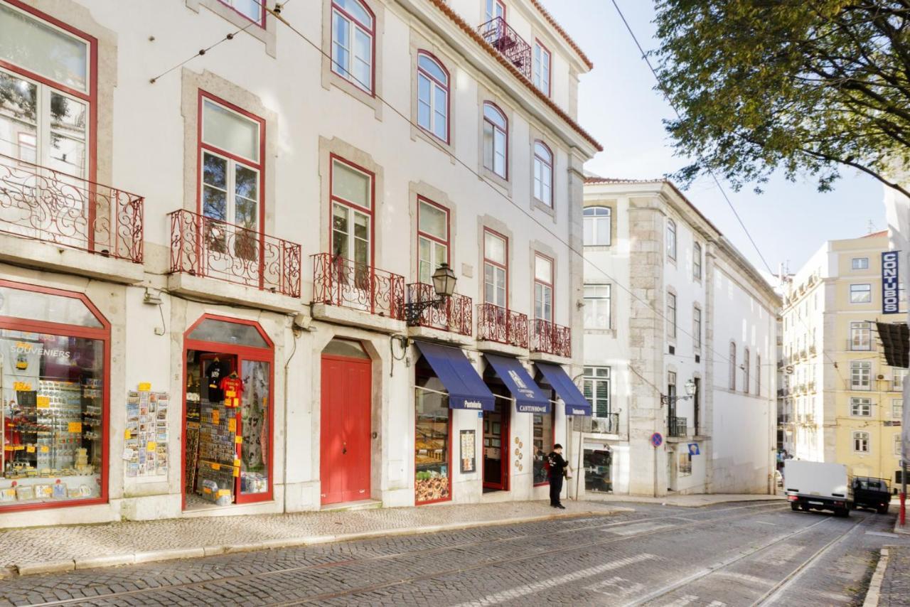 Update Urban Chic Flat In 19Th Century Building 2 Bedrooms & 2 Bathrooms & Ac Central Alfama District Лісабон Екстер'єр фото