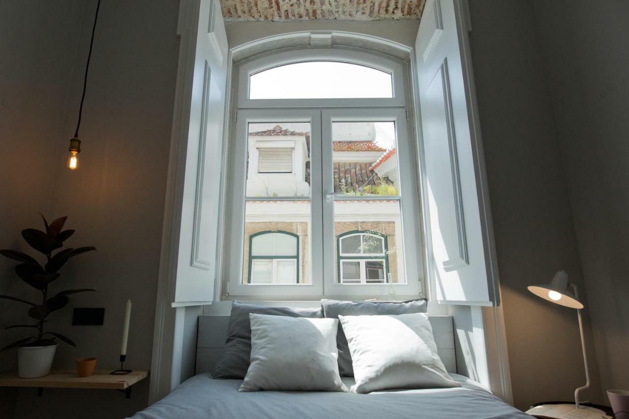 Update Urban Chic Flat In 19Th Century Building 2 Bedrooms & 2 Bathrooms & Ac Central Alfama District Лісабон Екстер'єр фото